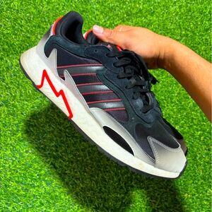 Adidas Cloud Ultra Boost